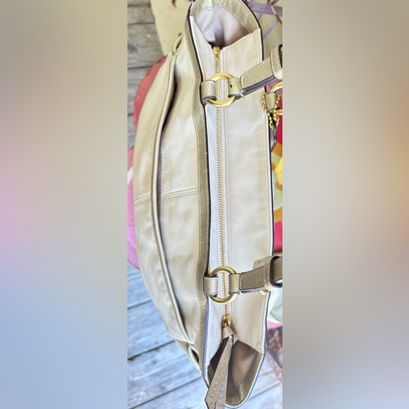 Coach Gallery Lurex Tote bag - Picture 2 of 13